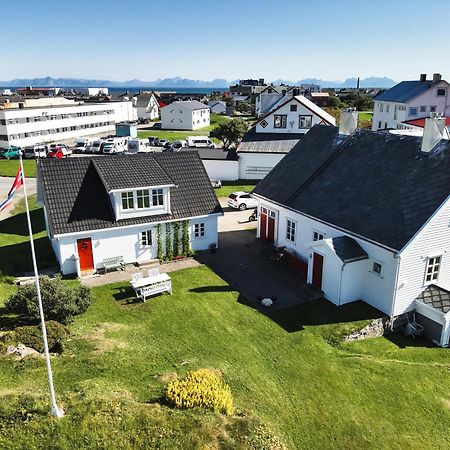 Den Gamle Fyrmesterboligen Andenes Buitenkant foto